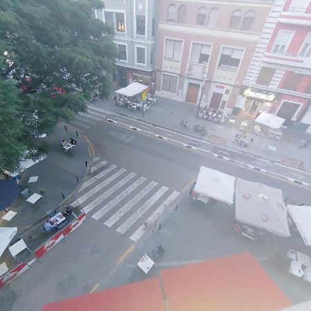 Comoda Habitacion Privada فالنسيا المظهر الخارجي الصورة