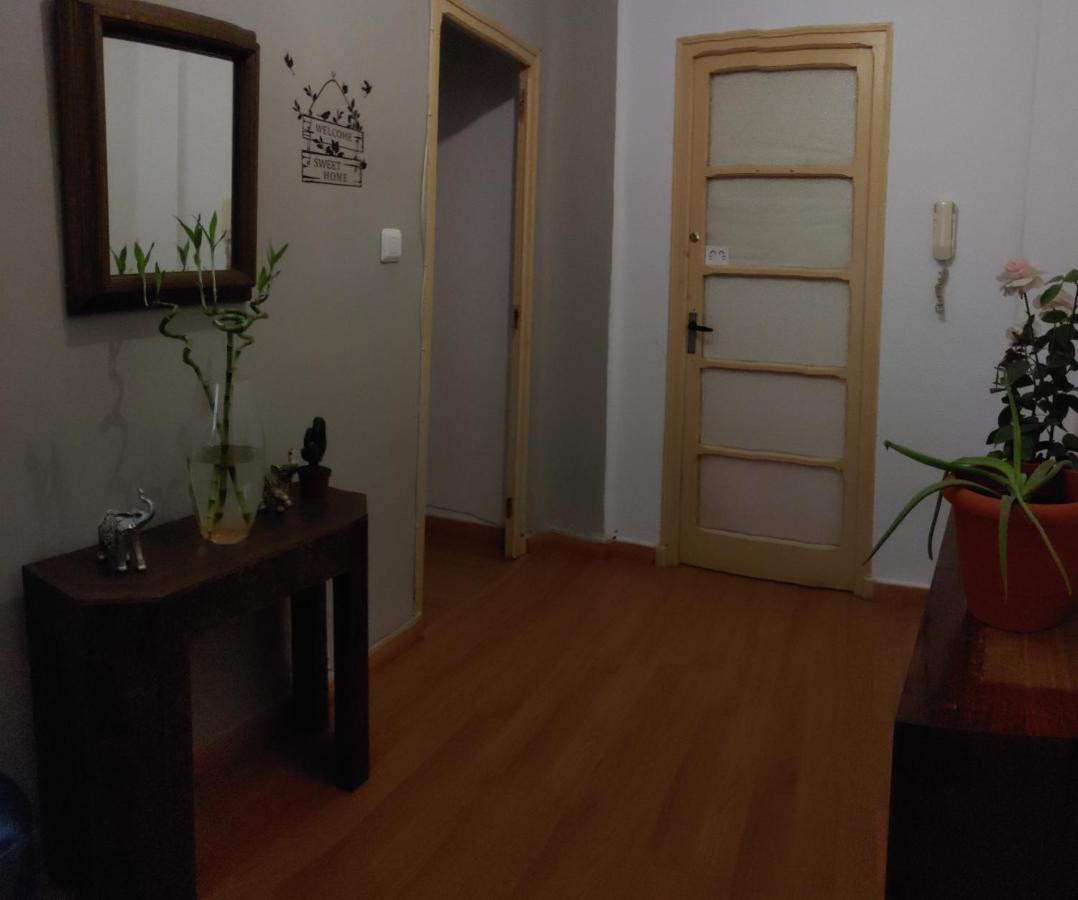 Comoda Habitacion Privada فالنسيا المظهر الخارجي الصورة
